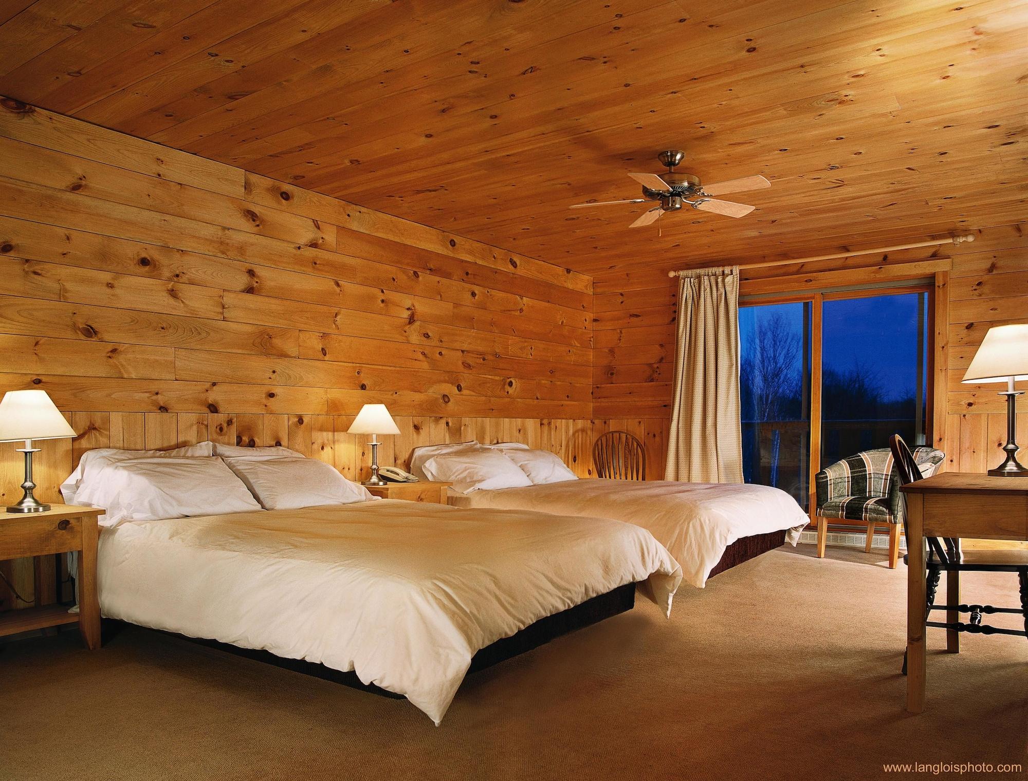 Sacacomie Hotel Et Spa Saint-Alexis-des-Monts Esterno foto
