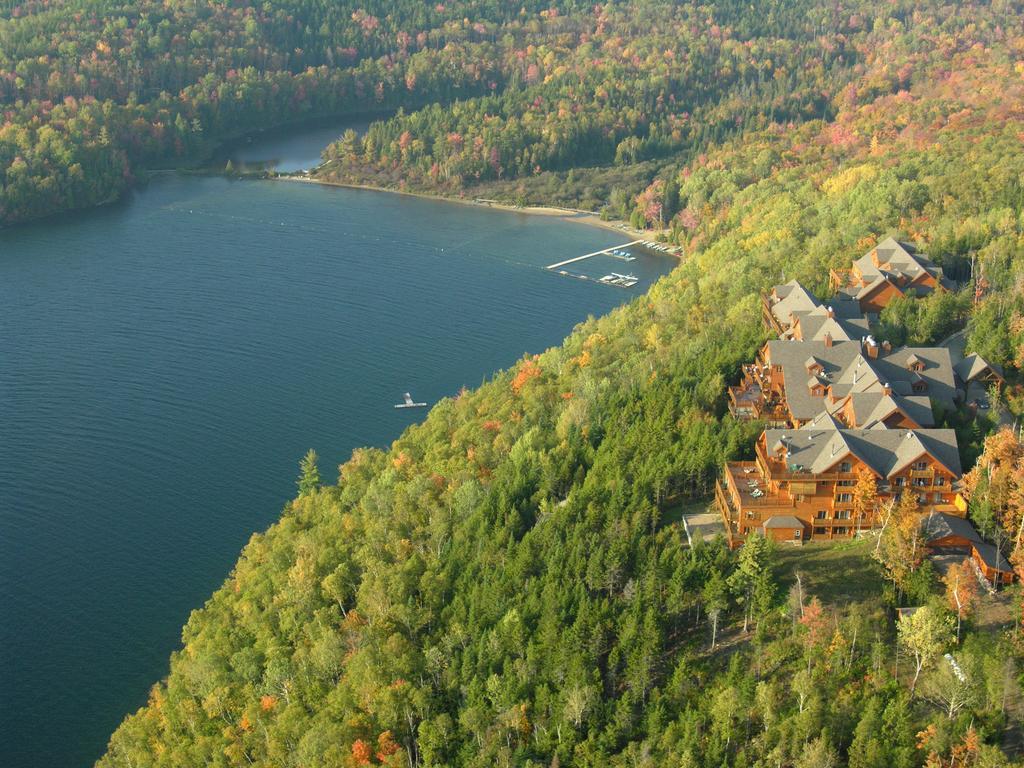 Sacacomie Hotel Et Spa Saint-Alexis-des-Monts Esterno foto